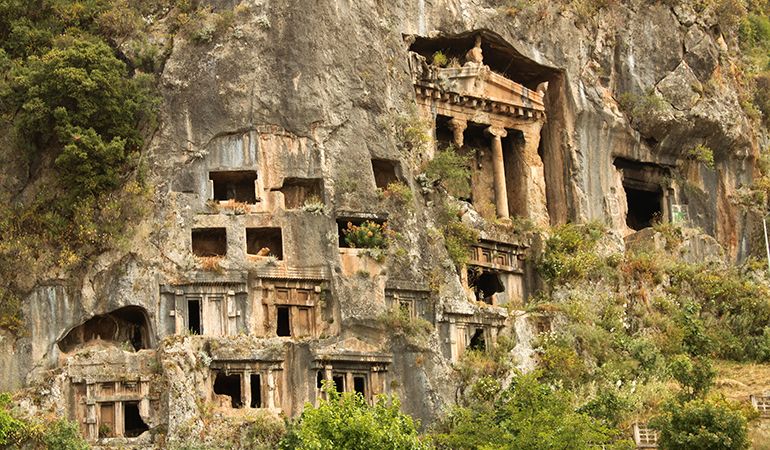 oktapolis-antik-kenti.jpg